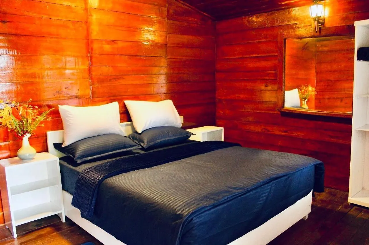 Hotel Crystal Villa Knuckles Kandy