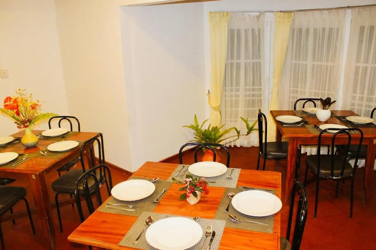 Hotel Crystal Villa Knuckles Kandy
